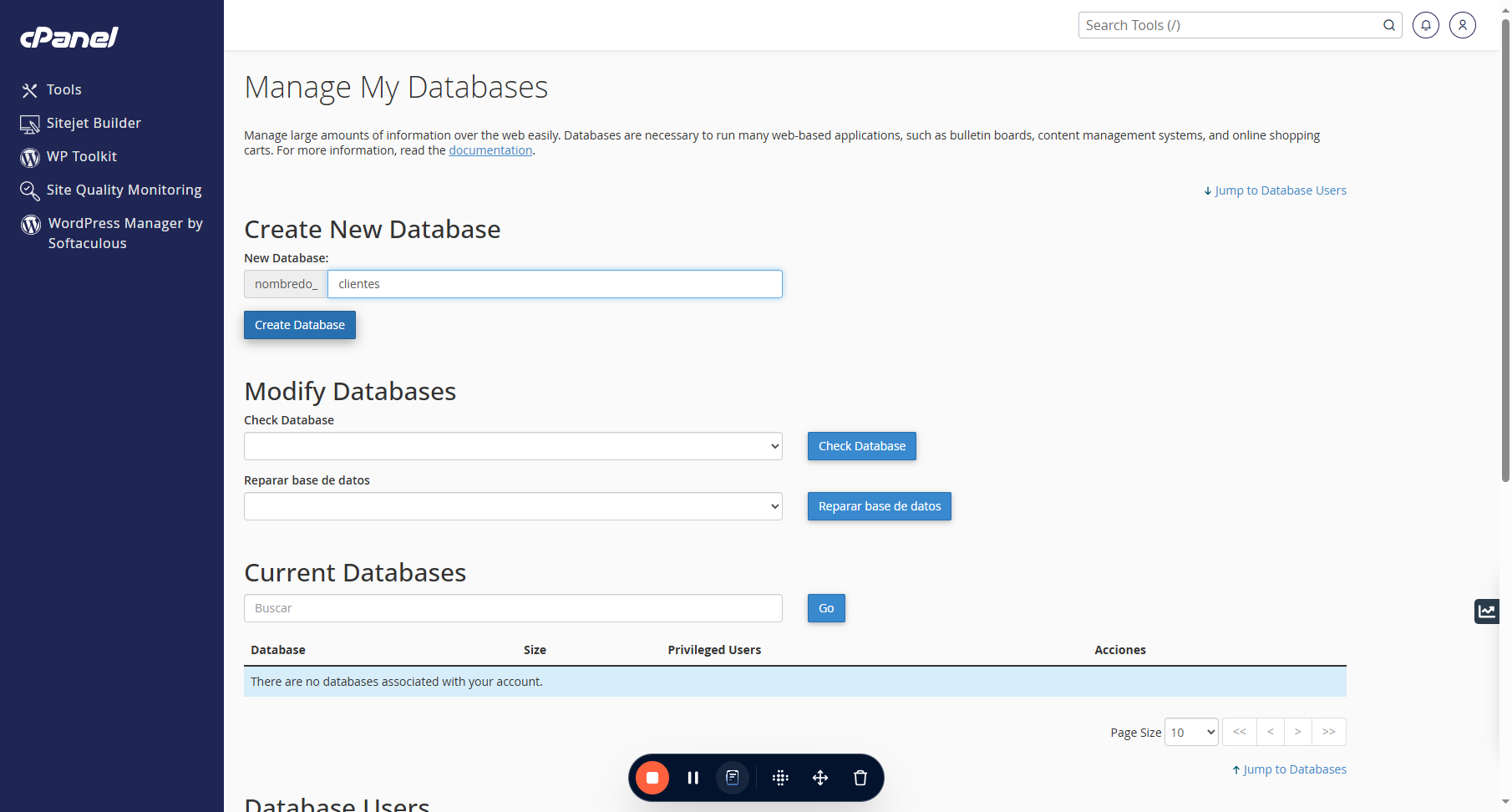 Por ejemplo, la base de datos de la imagen será: nombredo\_clientes. Para crearla hacemos click en el botón azul "Create Database"