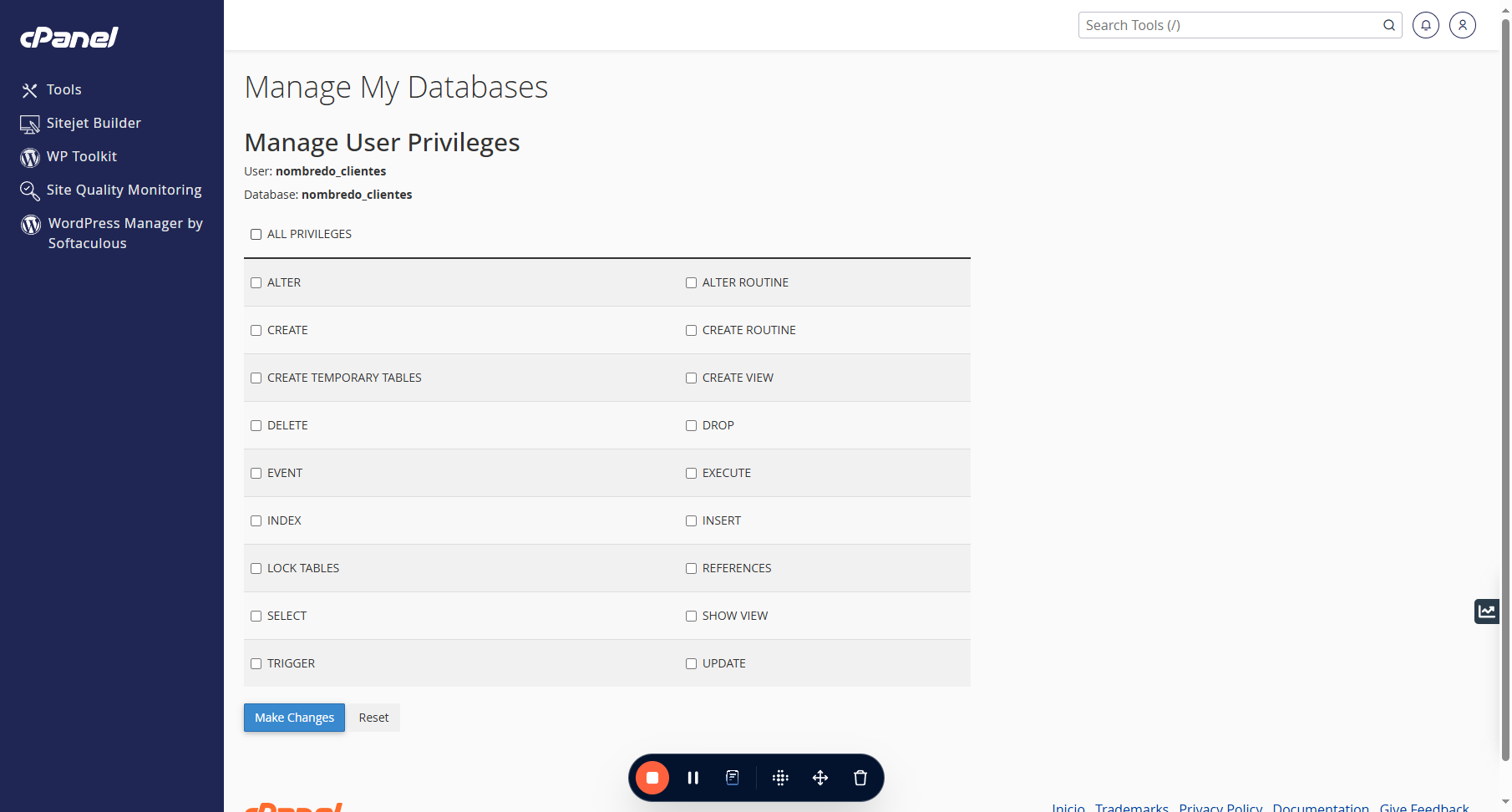 Aquí puedes seleccionar los privilegios o permisos que le otorgarás al usuario.

Si debe tener todos los privilegios, hacer click en"ALL PRIVILEGES"