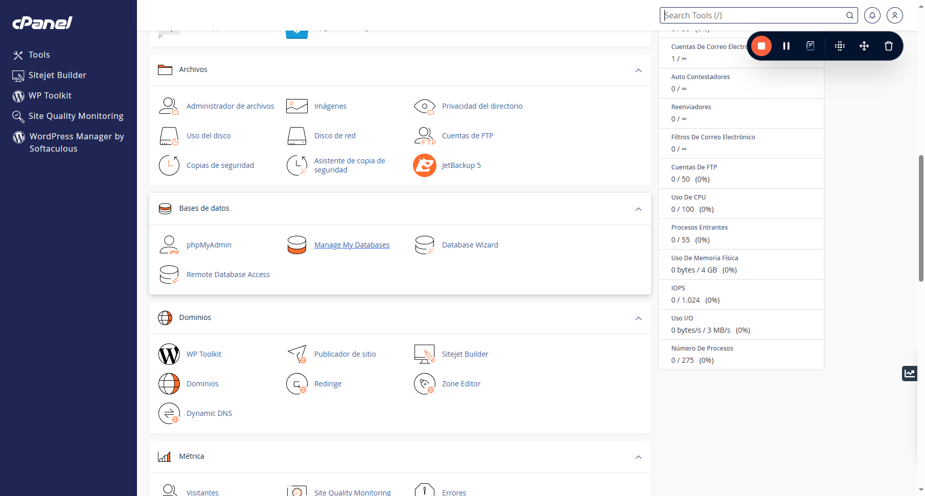 Ahora que estamos nuevamente en cPanel, buscaremos la herramienta "Manage My Databases"